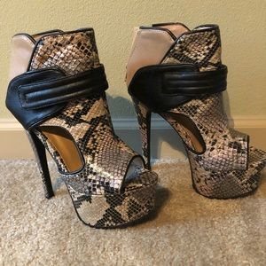 BRAND NEW!! Open Toe Booties